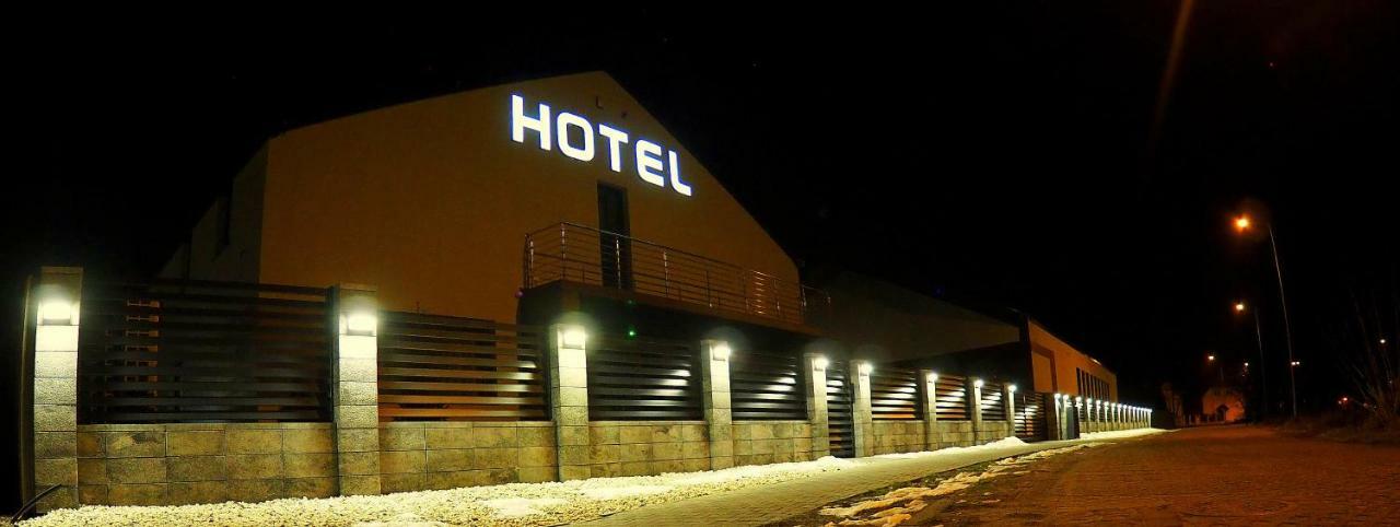 Hotel Sjesta Nowa Sol Εξωτερικό φωτογραφία